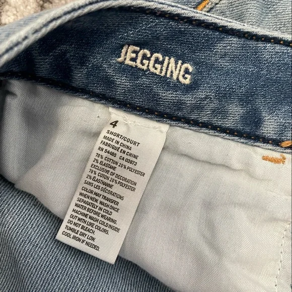 American Eagle Jeans - Picture 4 of 4